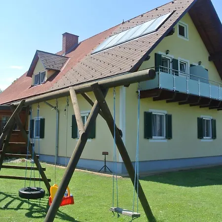 Alojamento de Acomodação e Pequeno-almoço Gaestehaus Christa **** Leibnitz