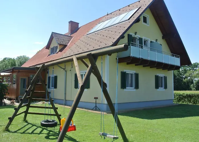 فندق مبيت وإفطار Gaestehaus Christa **** ليبنيتز