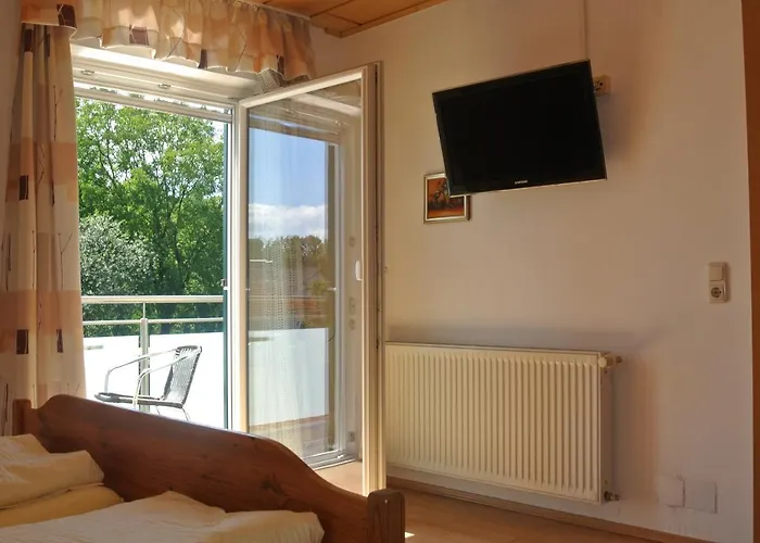 فندق مبيت وإفطار Gaestehaus Christa **** ليبنيتز